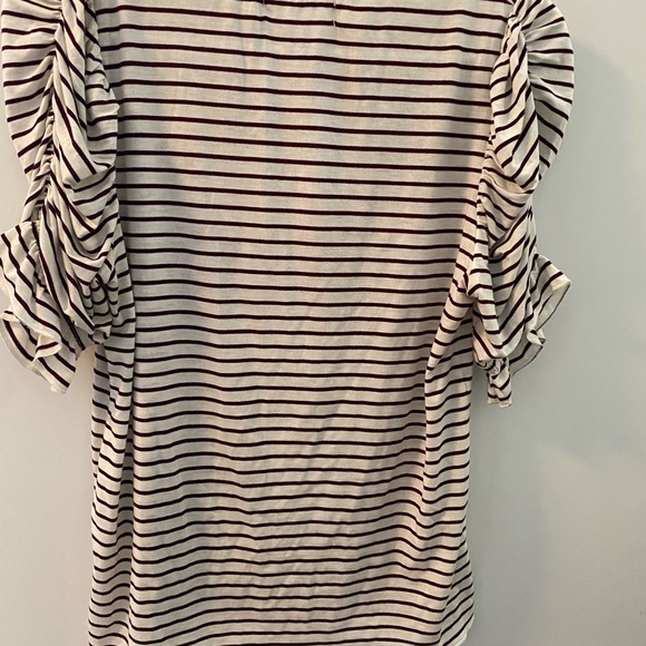 THML scrunched sleeve tee - Picture 4 of 4